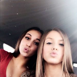 Meet your Posher, Brenna